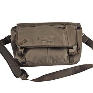 Timbuk2 Black Waterproof Messenger Bag Laptop Commuter Shoulder Bag 15x12x4